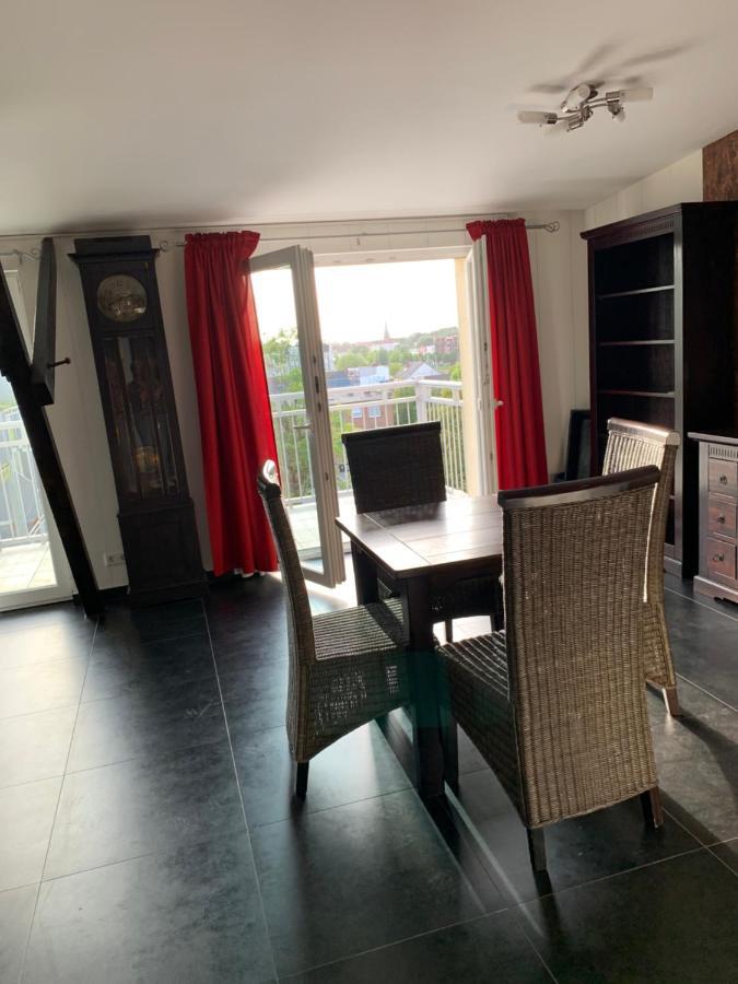Nordsee Und City Fusslaufig - Luxeriose Fewo Mit Grossem Balkon Wilhelmshaven Exteriör bild