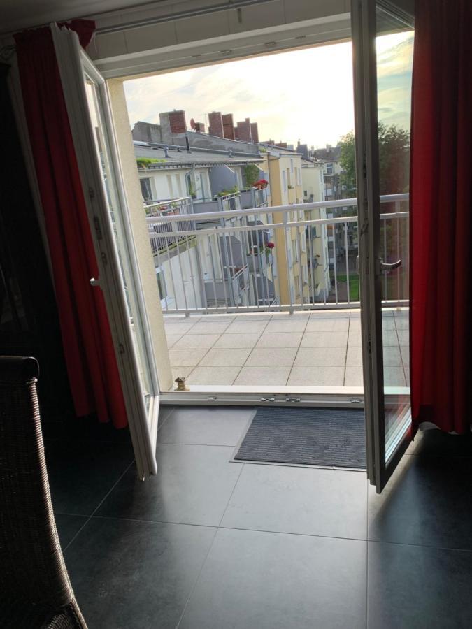 Nordsee Und City Fusslaufig - Luxeriose Fewo Mit Grossem Balkon Wilhelmshaven Exteriör bild