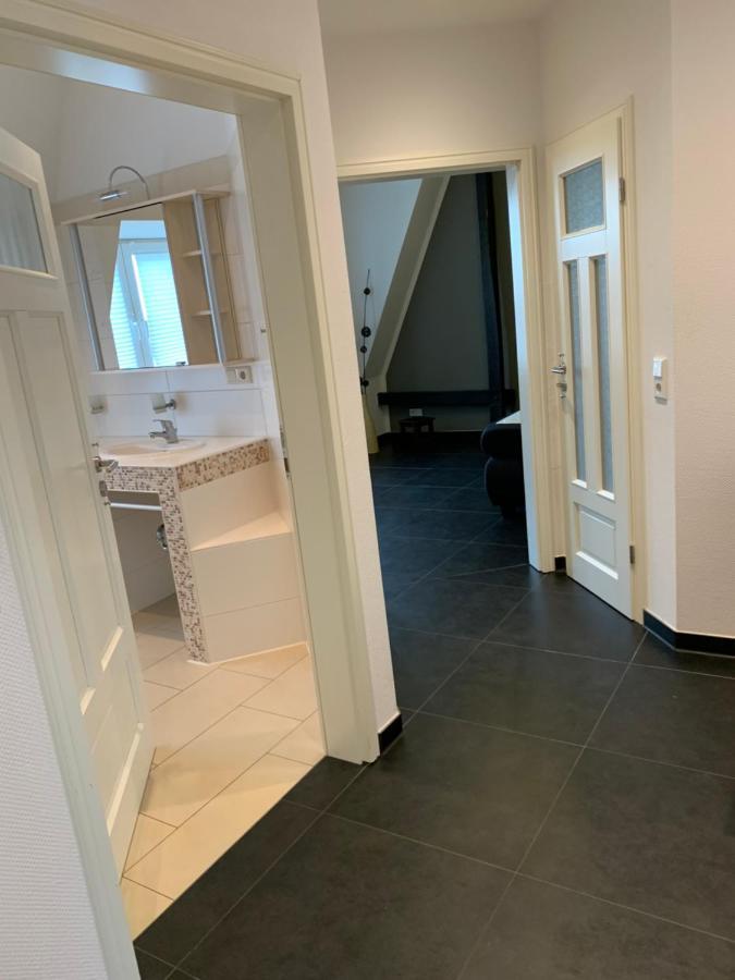 Nordsee Und City Fusslaufig - Luxeriose Fewo Mit Grossem Balkon Wilhelmshaven Exteriör bild